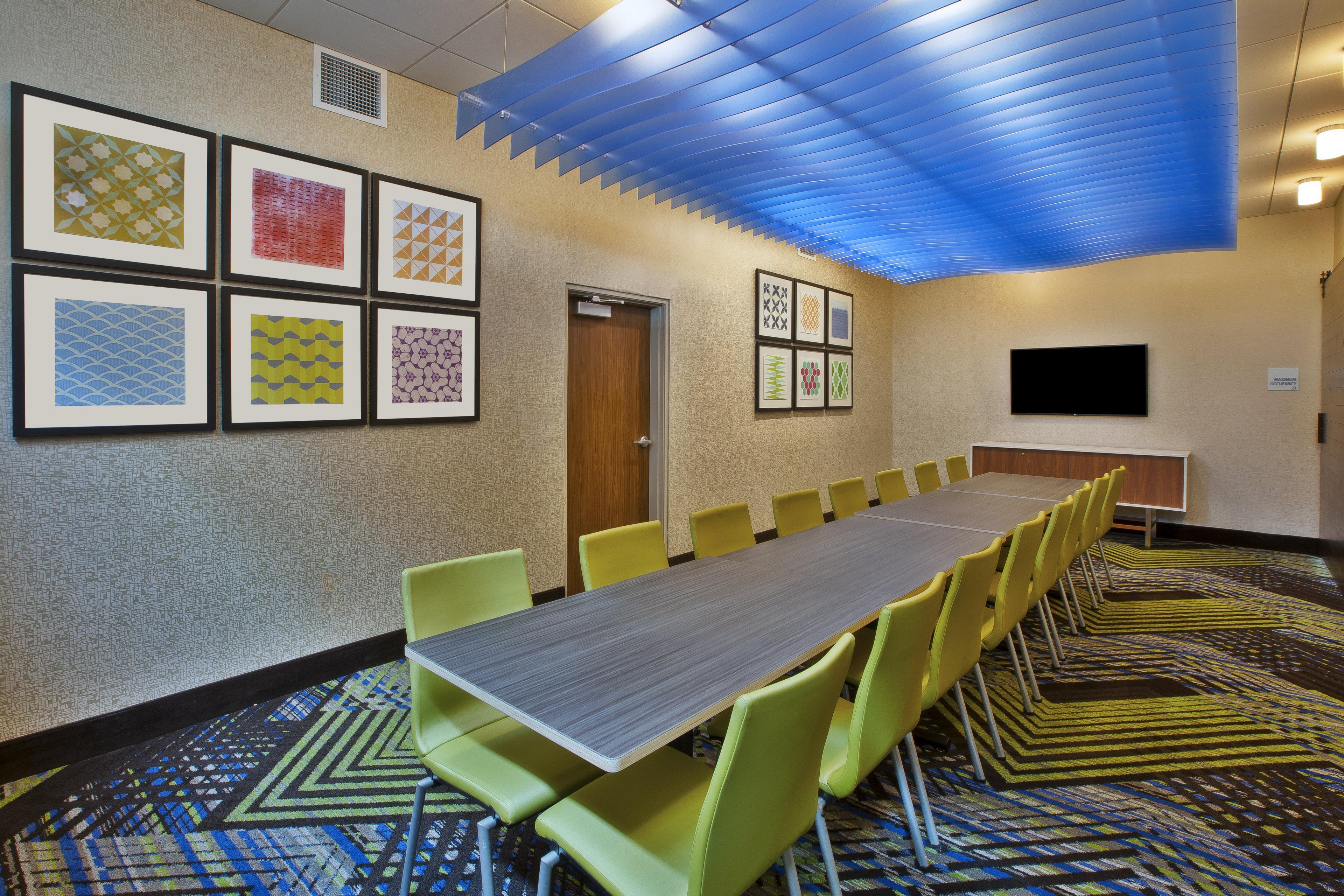 Holiday Inn Express And Suites South Hill By Ihg Exterior foto
